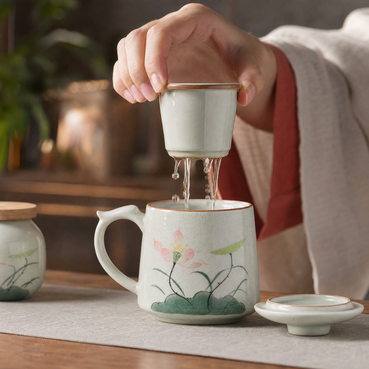 Hand-Painted Lotus Mug Gift Set, 350ml