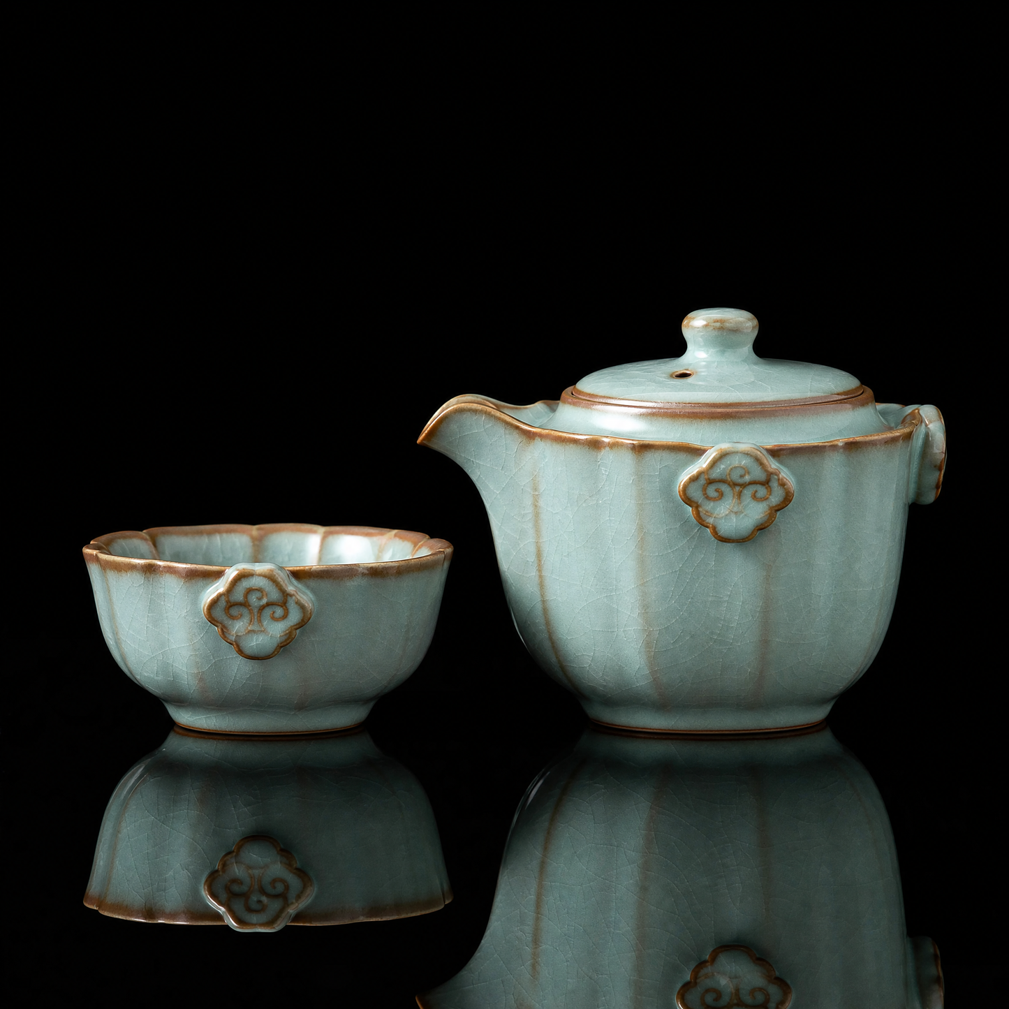 Ru-Style Personal Tea Set with Travel Case