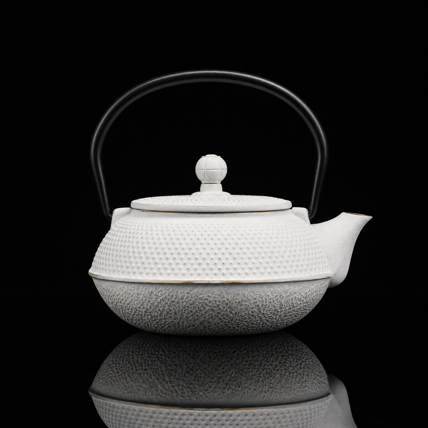 Solid Color Cast Iron Kettle, 0.9L