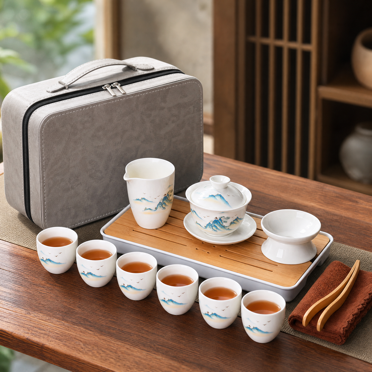 Blanc de Chine Travel Tea Set, 10 Pieces