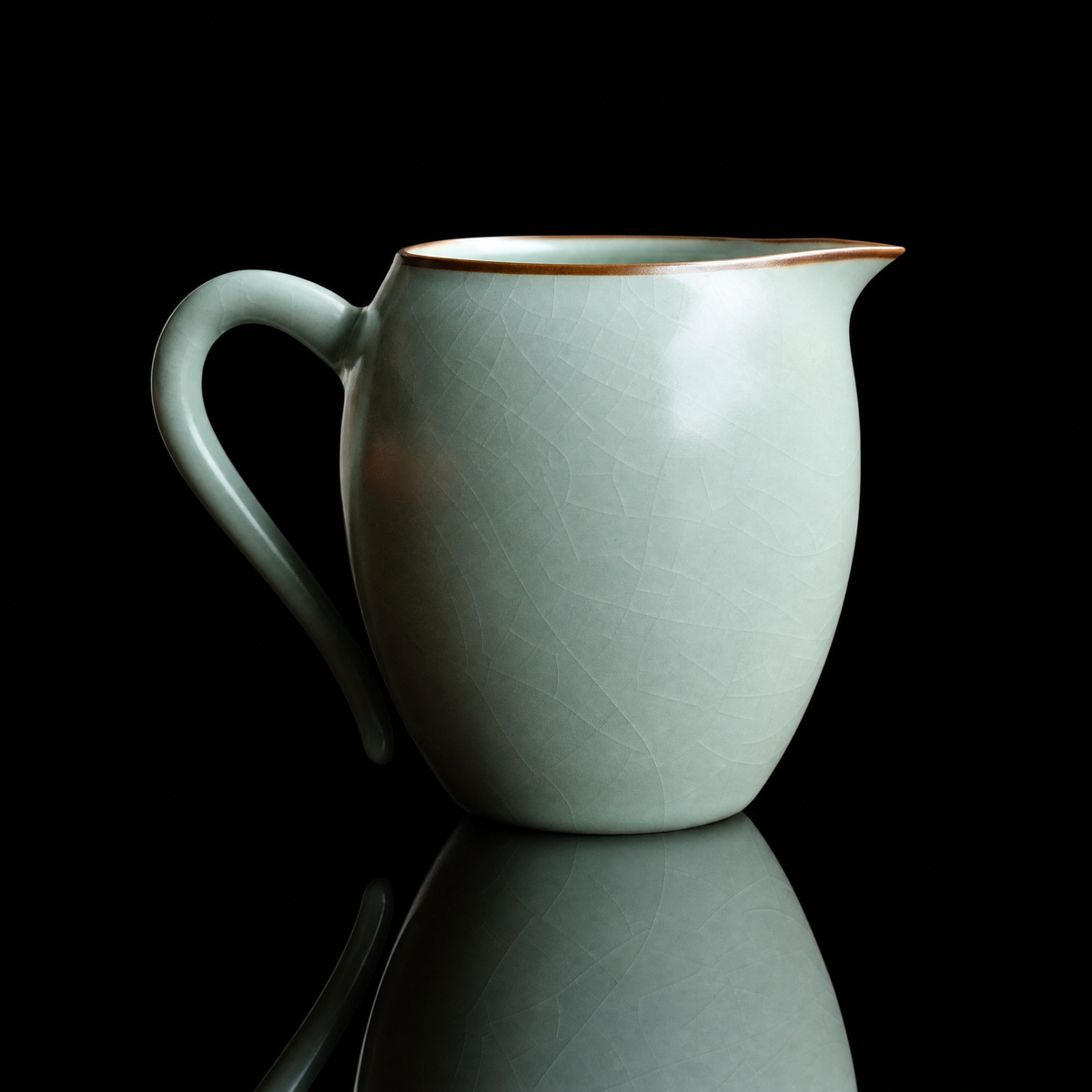 Ru-Style Crackle Tea Pitcher (Gong Dao Bei)