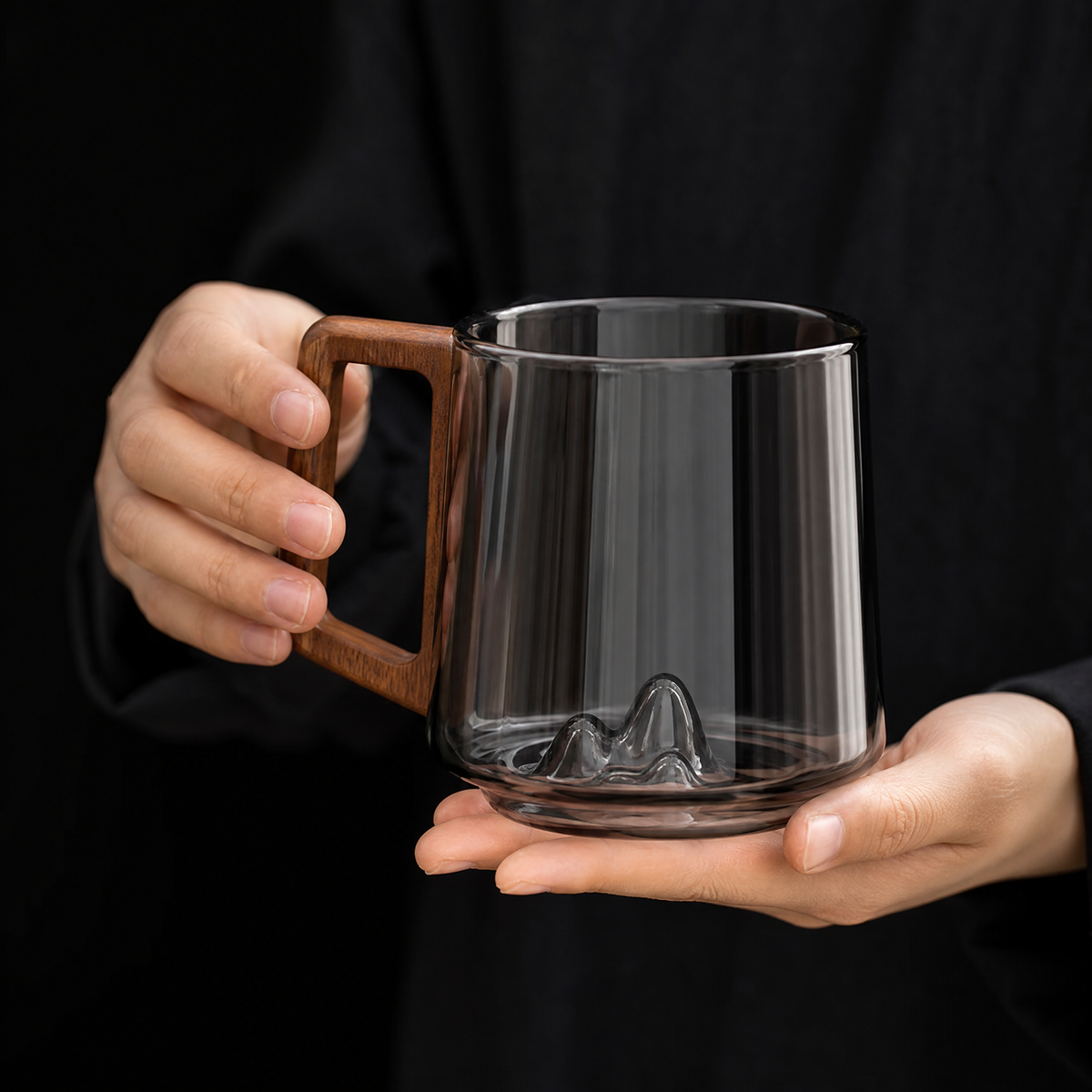Guanshan Glass Mug with Wooden Side Handle, 400ml